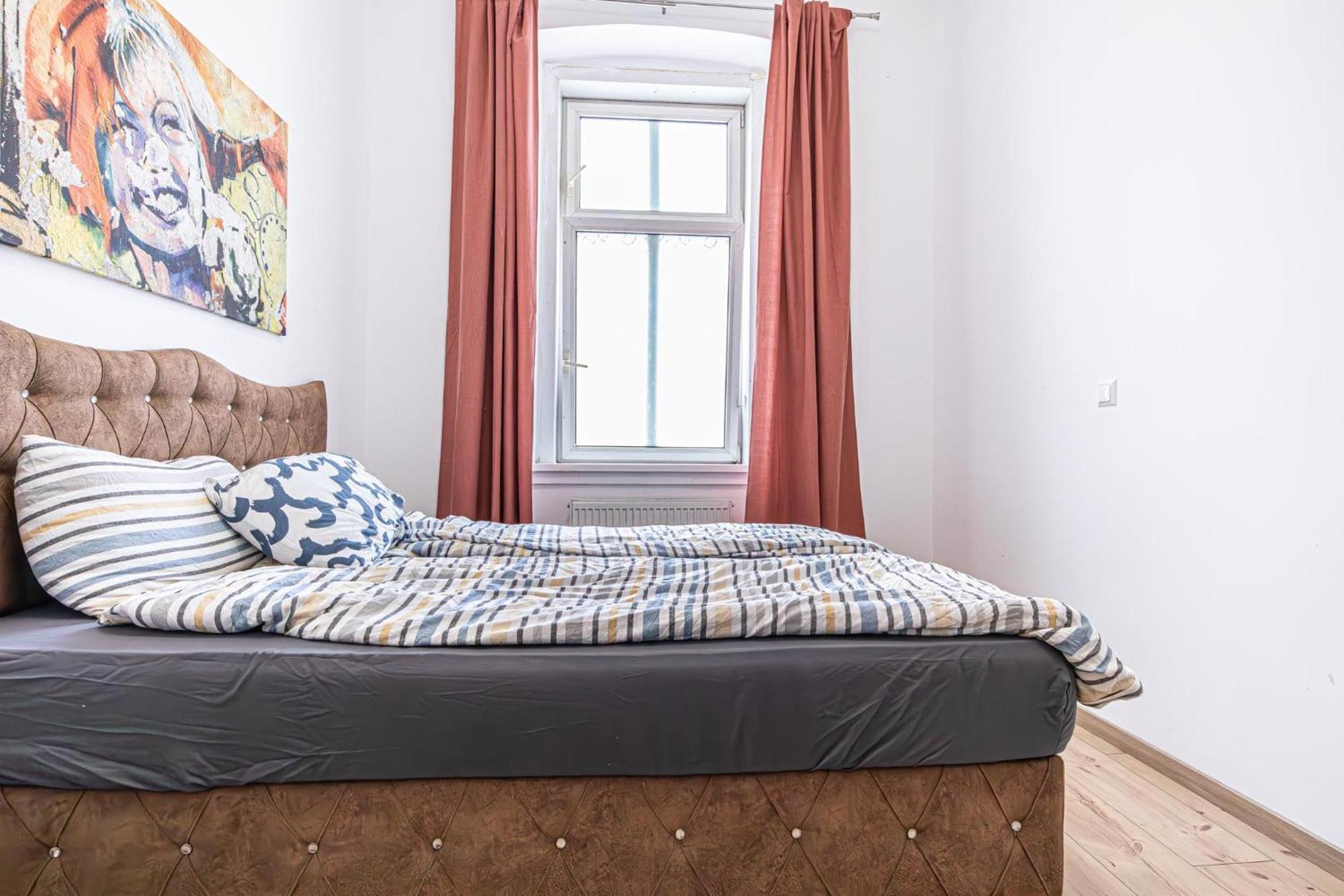 6 Min To Amusement Park - Economy Rooms In Shared Apartment Bécs Kültér fotó