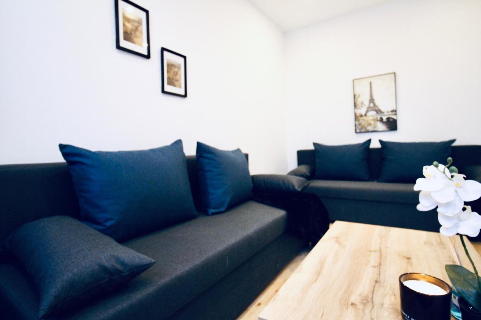 6 Min To Amusement Park - Economy Rooms In Shared Apartment Bécs Kültér fotó