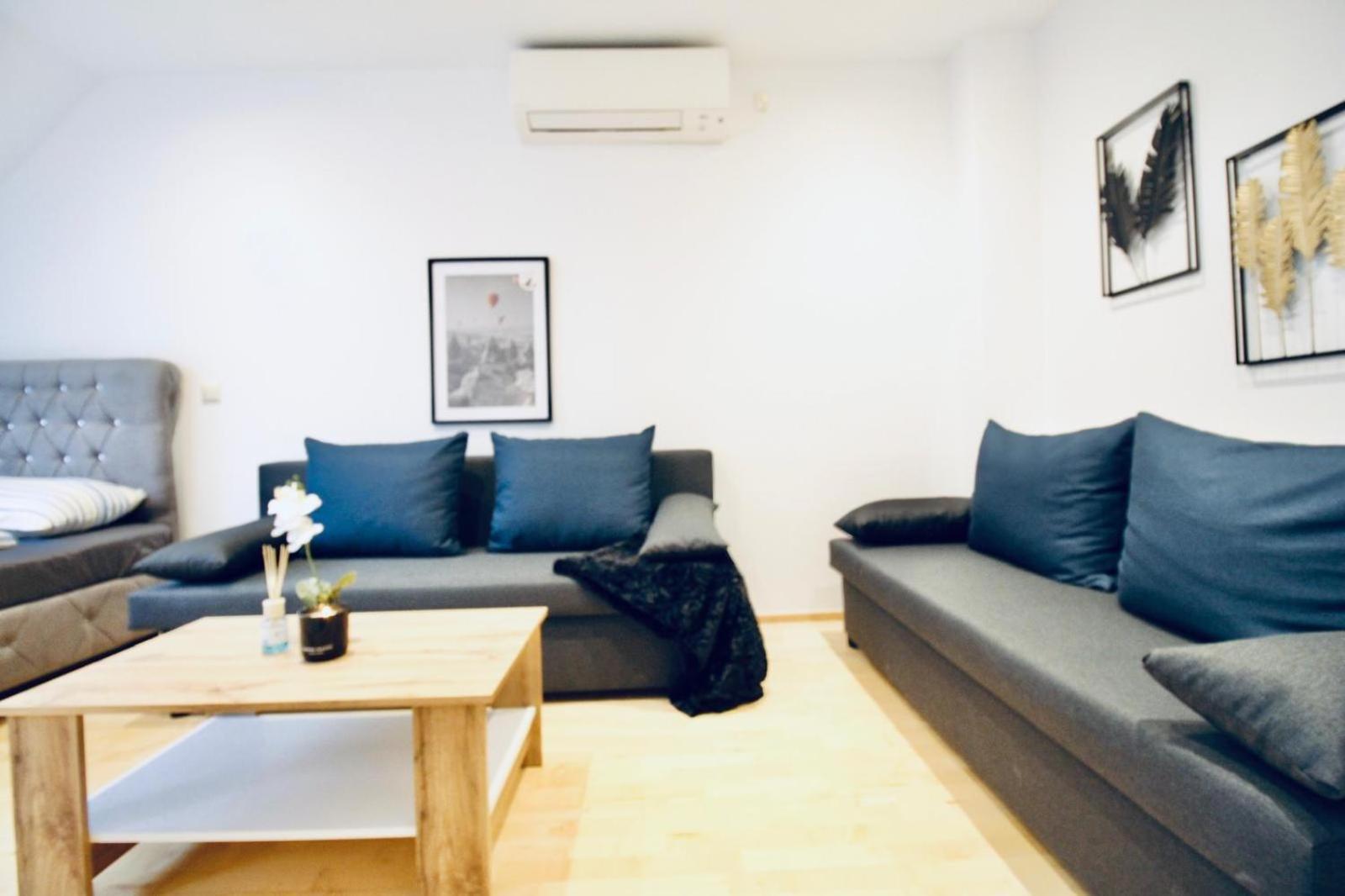 6 Min To Amusement Park - Economy Rooms In Shared Apartment Bécs Kültér fotó