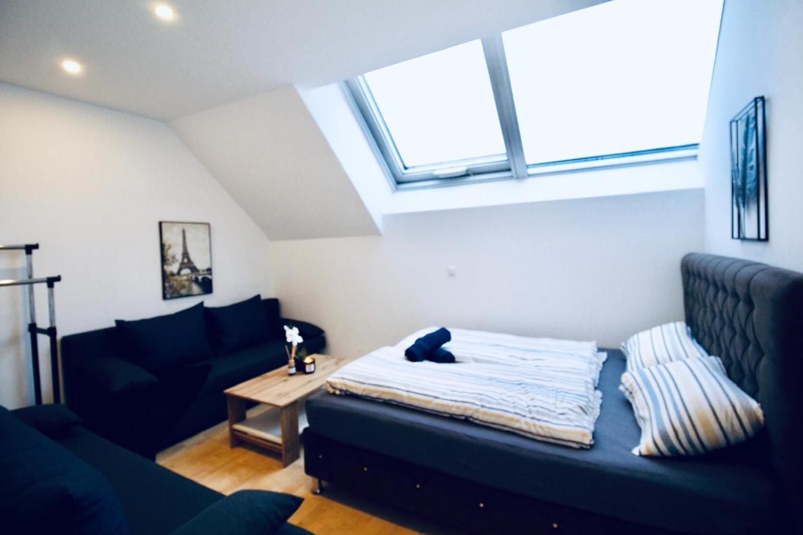 6 Min To Amusement Park - Economy Rooms In Shared Apartment Bécs Kültér fotó