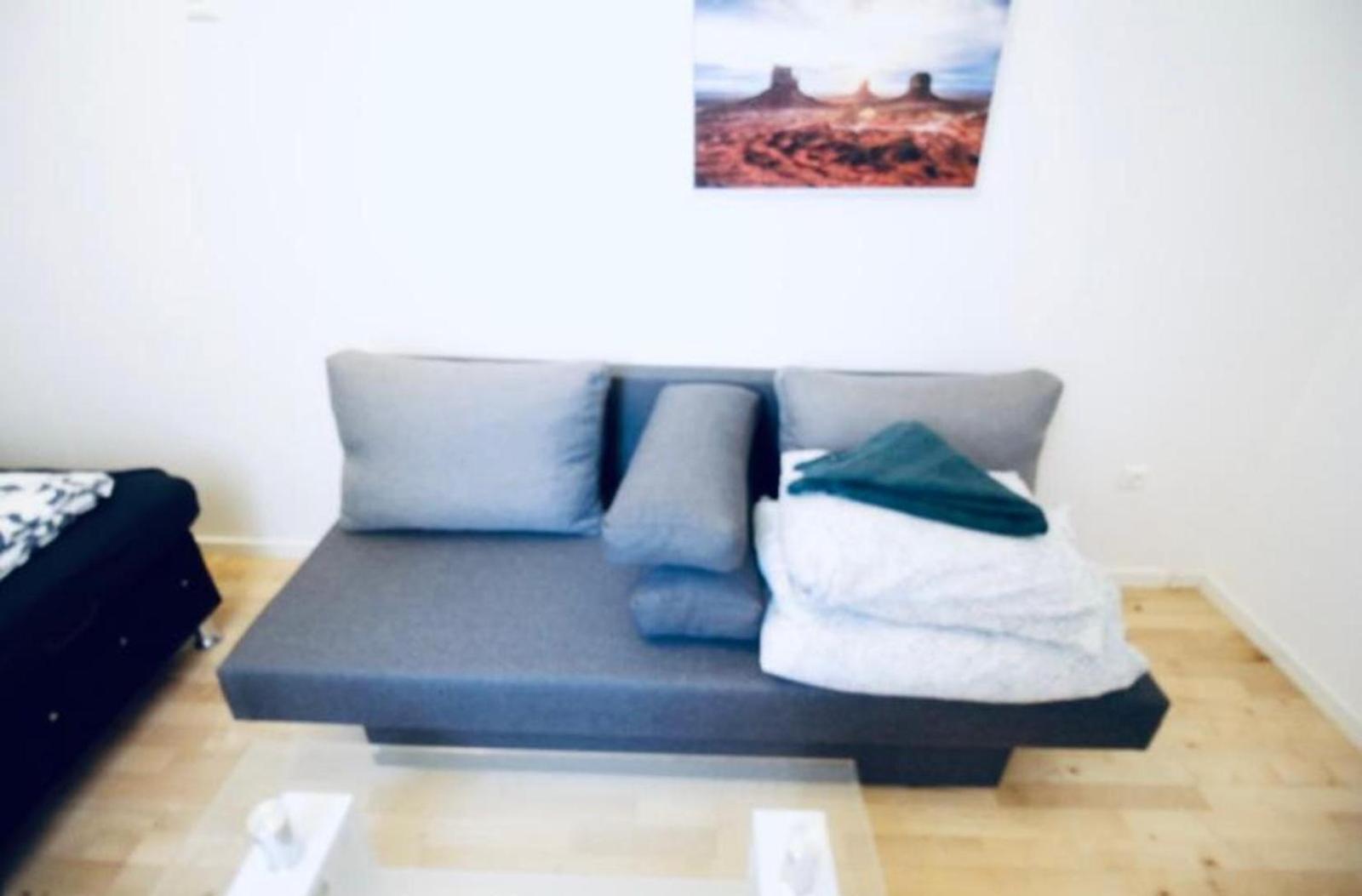 6 Min To Amusement Park - Economy Rooms In Shared Apartment Bécs Kültér fotó